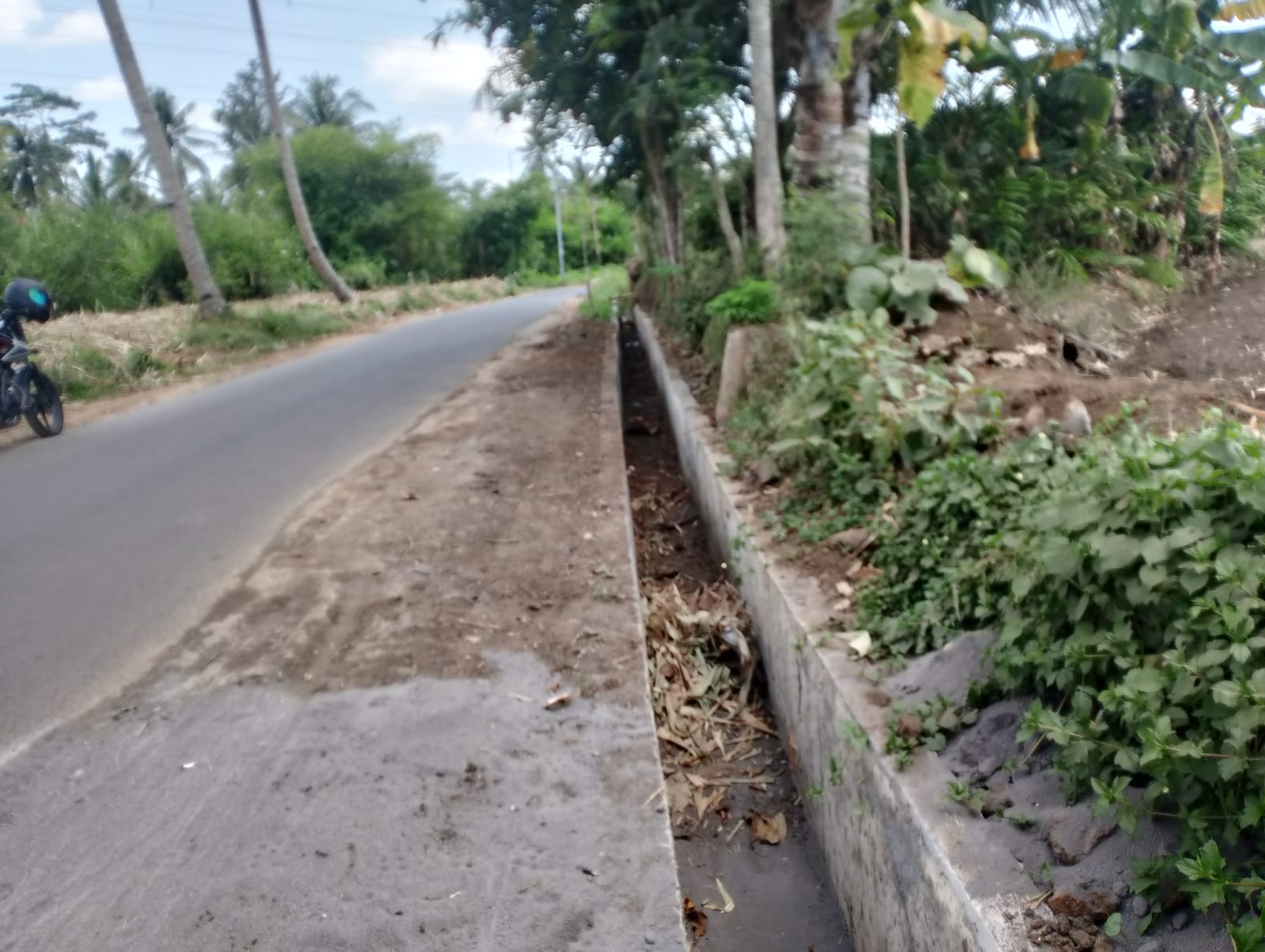 Proyek lnsfratruktur Pembangunan Drainase Desa Bulu Pitu Telah disesuaikan dengan APBD (Anggaran Pembangunan dan Belanja Daerah)
