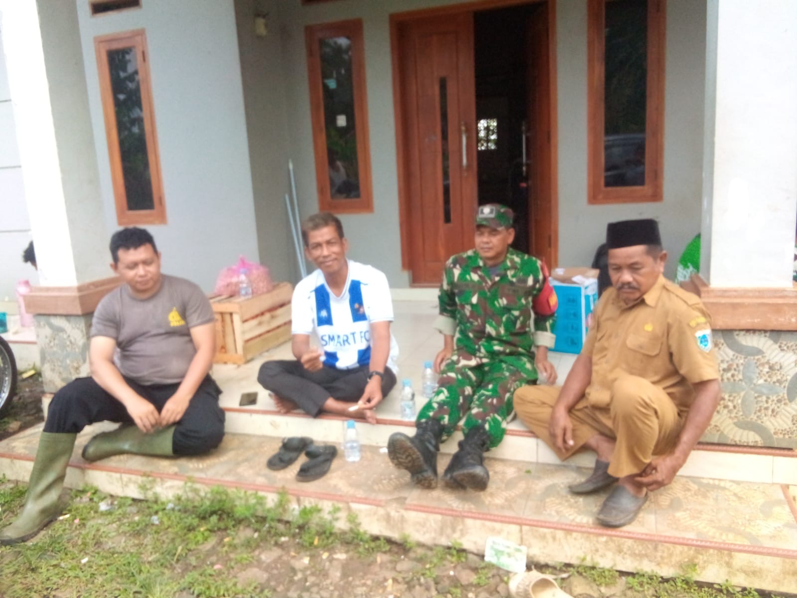 PANEN RAYA JAGUNG KETAHANAN PANGAN POLSEK CIKEDALSiINERGI NYATA,DENGAN PEMERINTAH DINAS PERTANIAN,DAN,PETANI.,DI KAMPUNG CUGUNG DESA PADAHAYU KECAMATAN CIKEDAL