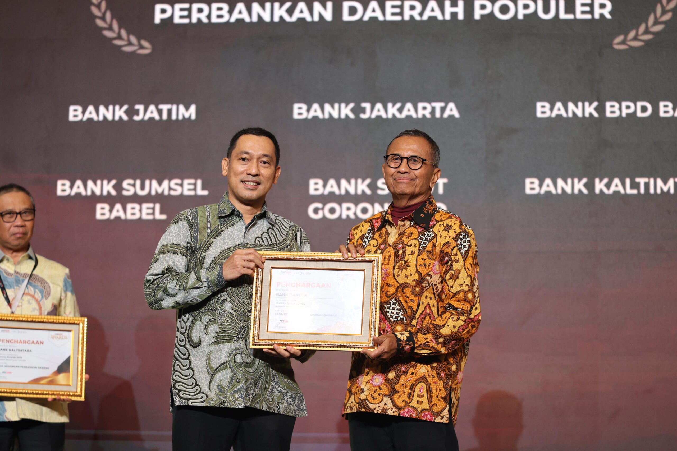 Disway Award 2025 Bank Banten Raih Perhargaan Perbankan Daerah Terpopuler